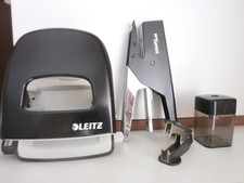 4 Schreibtischteile Tacker