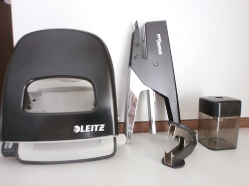 Schreibtischteile tacker - 4,