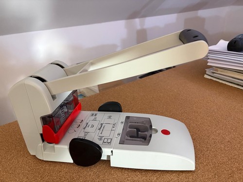 Blocklocher novus - blocklocher, b