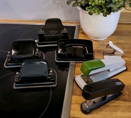 Antik alt büro - büro-locher, hefter