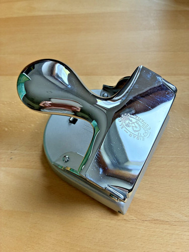 Bürolocher casco aus - el,