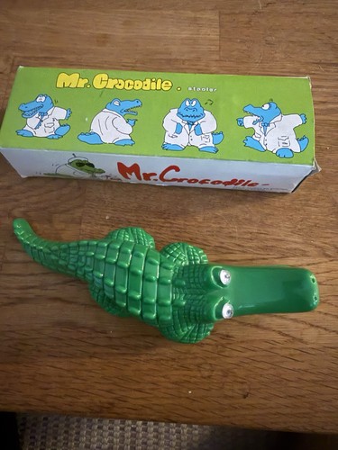 Vintage crocodile tacker - vintage, mr.
