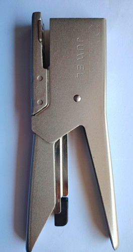 Leitz heftzange aus metall - leitz,
